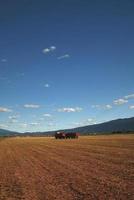 sonniger Tag und dramatischer Himmel... foto