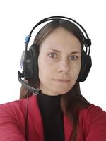 junge beratende Managerfrau mit Kopfhörer foto