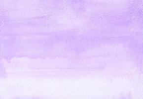 aquarell hellviolette ombre hintergrundtextur. aquarelle abstrakter pastelllavendelverlaufshintergrund. aquarell horizontale trendige vorlage. strukturiertes Papier. foto