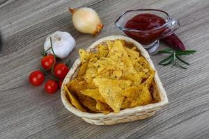 Nachos auf Holz foto