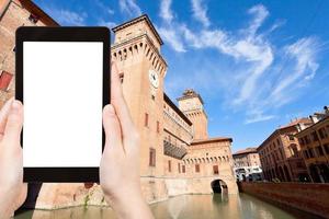 Touristenfotos von Castello in Ferrara, Italien foto