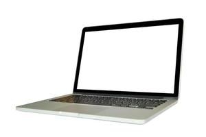 Laptop-Computer mit leerem Bildschirm isoliert auf weißem Hintergrund foto