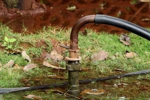 Wasserversorgungsleitung für die Bewässerung. foto