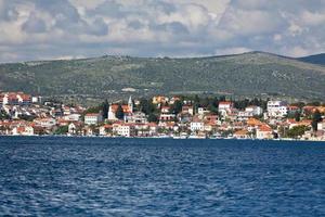 rogoznica, kroatien blick vom meer foto