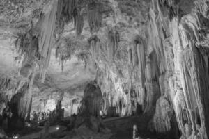 Stalagmit und Höhle foto