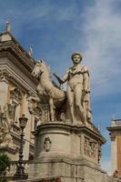 rom, italien, 2022 - blick auf den campidoglio-platz foto