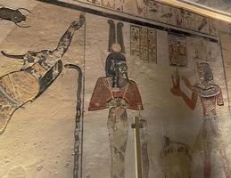 Ägypten, alte Hieroglyphen. das foto zeigt altägyptische hieroglyphen, zeichnungen an den wänden.