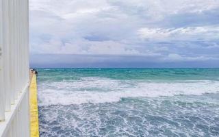 hurrikan 2021 gewitter tropischer sturm in playa del carmen mexiko. foto