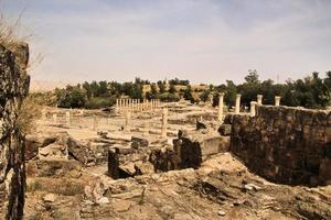 ein blick auf die alte römische stadt beit shean in israel foto