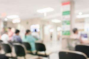 abstrakter unscharfer medizinischer innenraumhintergrund der krankenhausklinik foto