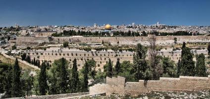 ein blick auf jerusalem vom ölberg foto