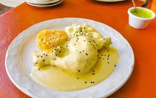 essen und trinken typisch mexikanisches gericht mahlzeit im restaurant mexiko. foto