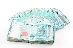 malaysische Währung auf weißem Hintergrund foto