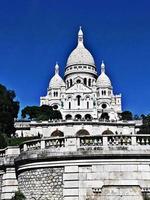 ein panoramablick auf paris im sommer foto