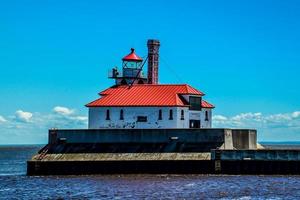 Einfahrt zum Hafenleuchtturm foto