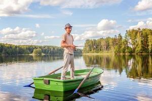 Fischer in einem Boot foto