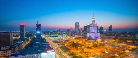Luftbild der Skyline von Warschau foto