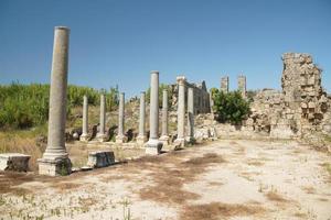 antike stadt perge in antalya, turkiye foto