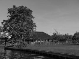 süßes dorf in den niederlanden foto