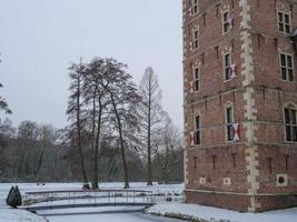 Winterzeit auf Schloss Raesfeld foto
