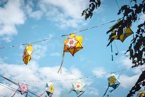 Laternenfest am Himmel in der Pai Walking Street foto