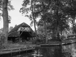 das dutvh dorf giethoorn foto