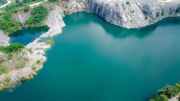 klares blaues Wasser, Hürden, alles ein Traum. foto