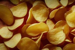 gelbe Kartoffelchips foto