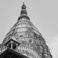 morgendliche ansicht der königlichen cenotaphs chhatris von orchha, madhya pradesh, indien, orchha die verlorene stadt von indien, indische archäologische stätten foto