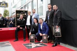 Los Angeles, 30. April - Carson Daly, Ellen Degeneres, Lance Bass, JC Chasez, Joey Fatone, Justin Timberlake, Chris Kirkpatrick bei der NSync-Star-Zeremonie auf dem Hollywood Walk of Fame am 30. April 2018 in Los Angeles, ca foto