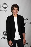 los angeles - 27. juli - michael grant kommt am 27. juli 2012 in beverly hills, ca., zur abc tca party sommer 2012 im beverly hilton hotel foto