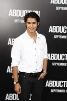 los angeles - sep 15 - booboo stewart kommt zur entführungspremiere im grauman s chinese theater am 15. september 2011 in los angeles, ca foto