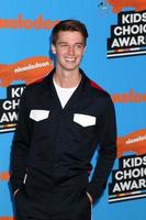 los angeles - mar 24 - patrick schwarzenegger bei den kid s choice awards 2018 im forum am 24. märz 2018 in inglewood, ca foto