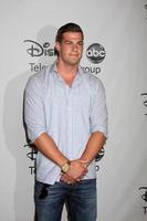 los angeles - 27. juli - greg finley kommt am 27. juli 2012 zur abc tca party sommer 2012 im beverly hilton hotel in beverly hills, ca foto