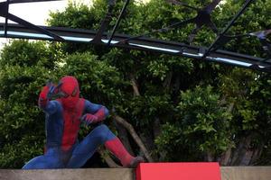 los angeles - 28. juni - atmosphäre - die spider-man-figur kommt zur erstaunlichen spider-man-premiere am 28. juni 2012 im village theater in westwood, ca foto