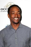 los angeles - 8. dezember - anthony mackie beim 25. jährlichen einfach shakespeare auf der breiten bühne am 8. dezember 2015 in santa monica, ca foto