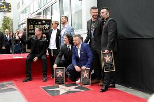 Los Angeles, 30. April - Carson Daly, Ellen Degeneres, Lance Bass, JC Chasez, Joey Fatone, Justin Timberlake, Chris Kirkpatrick bei der NSync-Star-Zeremonie auf dem Hollywood Walk of Fame am 30. April 2018 in Los Angeles, ca foto