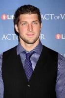 los angeles - 13. feb - tim tebow kommt am 13. februar 2012 in los angeles, ca. 2012, zur premiere des act of valor la in den arclight theatern foto