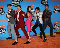 Los Angeles - 24. März - Power Rangers Ninja Steel Cast, Zoe Robins bei den Kid's Choice Awards 2018 im Forum am 24. März 2018 in Inglewood, ca foto