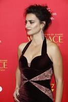 los angeles - 8. jan - penelope cruz bei der ermordung von gianni versace - uraufführung der amerikanischen krimigeschichte im arclight theater am 8. januar 2018 in los angeles, ca foto