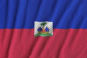 Haiti-Flagge gedruckt auf einem Polyester-Nylon-Sportswear-Mesh-Gewebe m foto