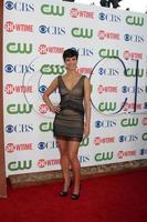 los angeles, 3. aug - morena baccarin kommt zur cbs tca sommer 2011 all star party im robinson may parkhaus am 3. august 2011 in beverly hills, ca foto