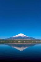 schöne mt. Fuji aus einem Yamanakako See