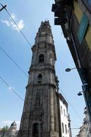 Ecke im Clerigos Tower Wahrzeichen in Porto, Portugal im Sommer 2022. foto