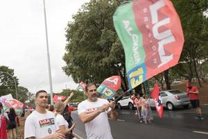 brasilia, brasilien, 23. oktober 2020 unterstützer des ehemaligen präsidenten lula von brasilien gehen auf die straße, um ihren kandidaten für die bevorstehenden wahlen zu unterstützen foto