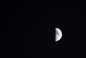 Mond am Nachthimmel foto