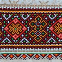 traditionelle ukrainische volkskunst gestricktes stickmuster auf textilgewebe foto