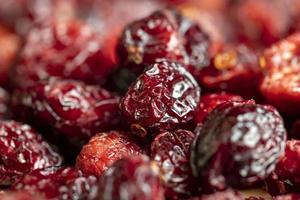 getrocknete rote Preiselbeeren mit Zuckersirup foto