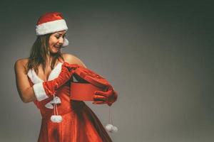 Weihnachtsgeschenk anzeigen foto