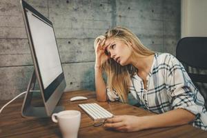 Burnout zerstört ihre Karriere foto